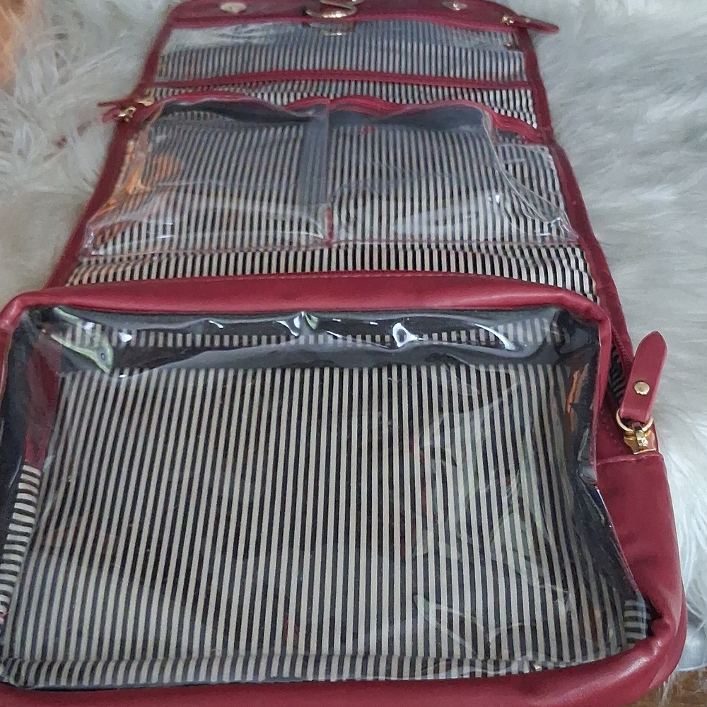 PurseN Toiletry Bag - Picture 7 of 16